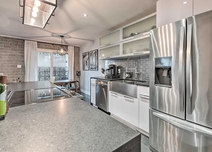 Holiday home Walk To Fashion Square! Snowbird W/ Pool *